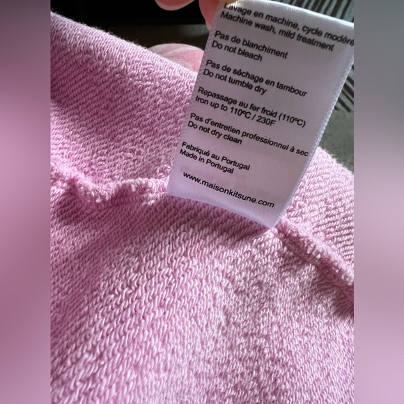 🛍️MAISON KITSUNÉ Pink Fox French Terry Hoodie🛍️ - Picture 4 of 7